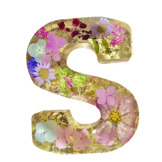 Bloom Glow Letters™ - Dried flowers + LED light!