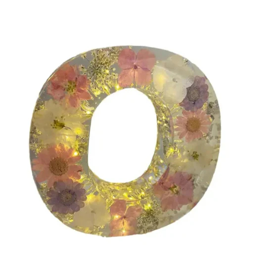 Bloom Glow Letters™ - Dried flowers + LED light!