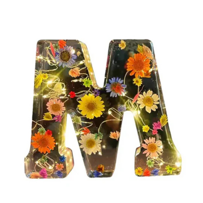 Bloom Glow Letters™ - Dried flowers + LED light!
