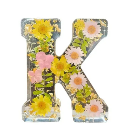 Bloom Glow Letters™ - Dried flowers + LED light!