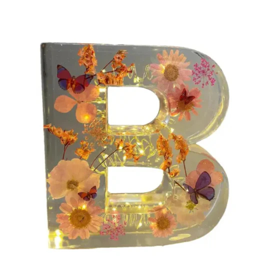 Bloom Glow Letters™ - Dried flowers + LED light!