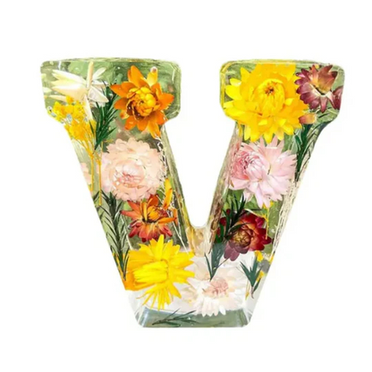 Bloom Glow Letters™ - Dried flowers + LED light!